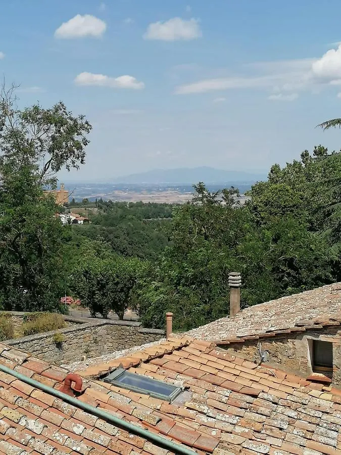 Camere La Torre Volterra 0*,
